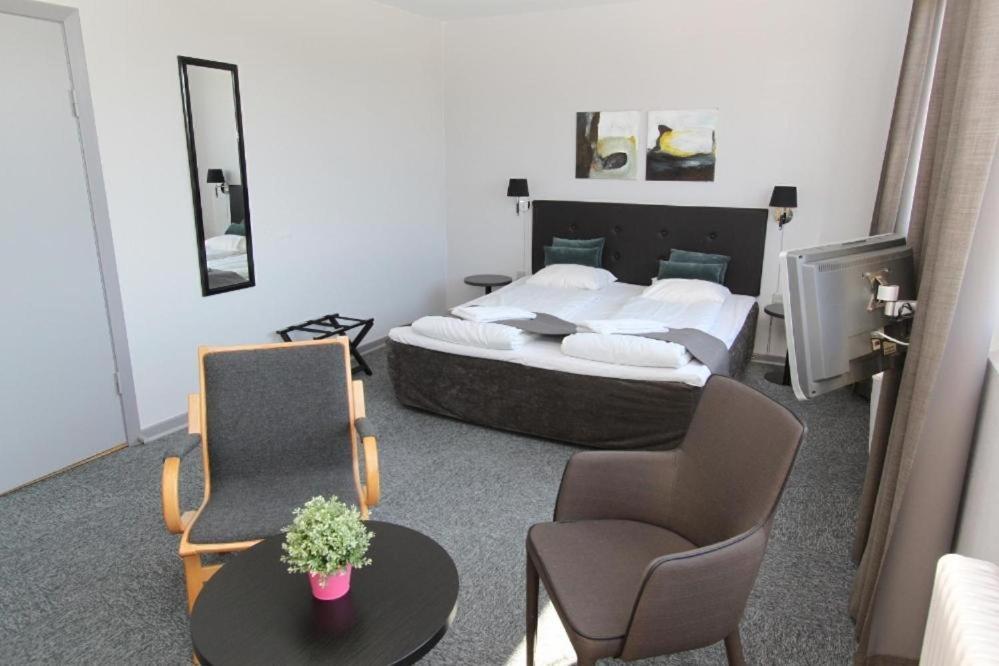 Banegaardshotellet Vojens Kültér fotó